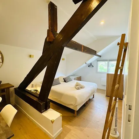 9 Personnes - Terasse - Parking & Wifi Apartment