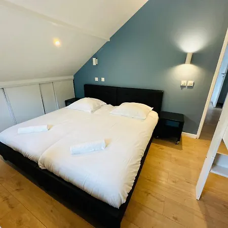 9 Personnes - Terasse - Parking & Wifi *