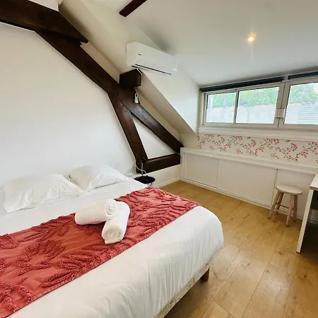 9 Personnes - Terasse - Parking & Wifi * Villenave-d'Ornon